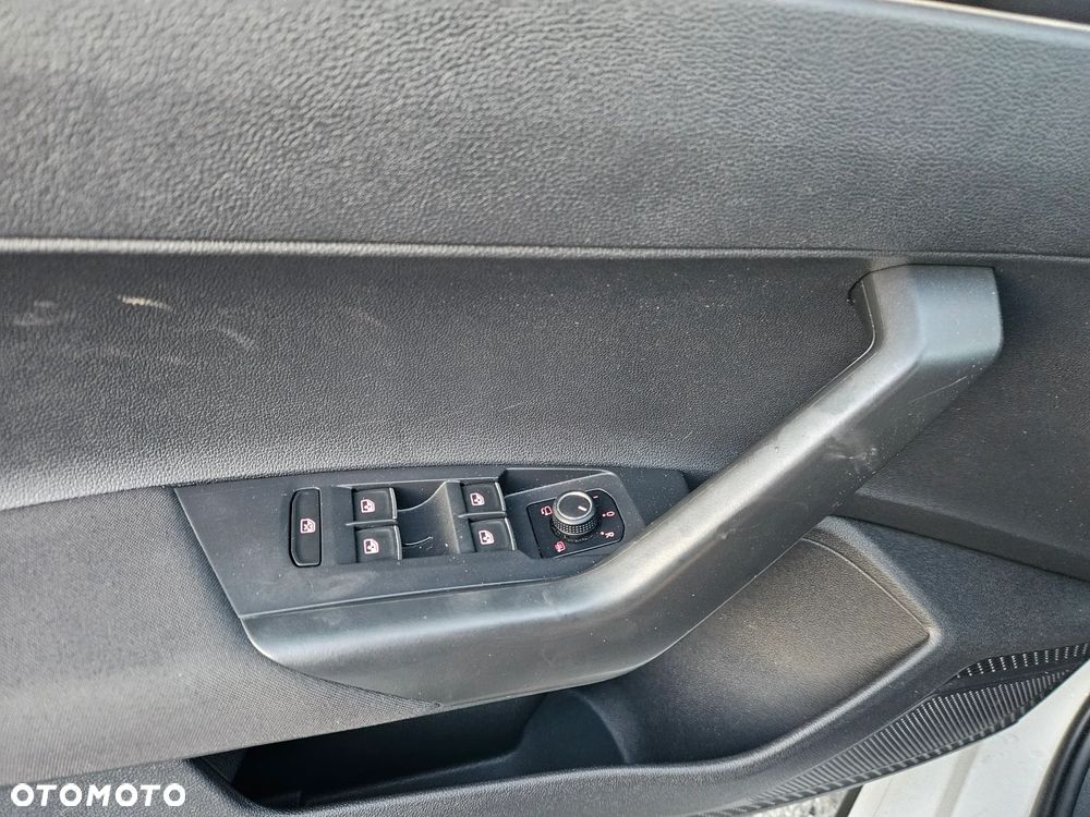 Volkswagen Polo 2.0 TSI DSG GTI - 12