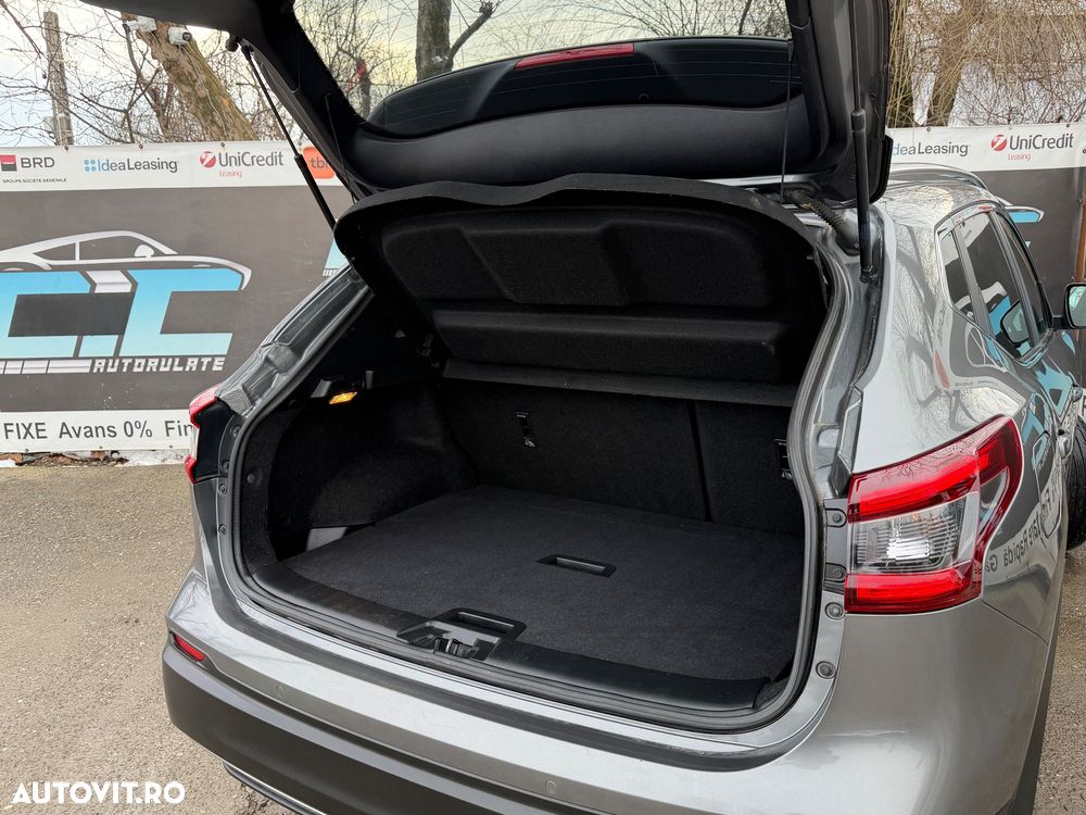 Nissan Qashqai 1.6 DCI Xtronic TEKNA+ - 29