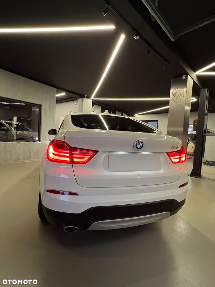 BMW X4 xDrive20d xLine - 9