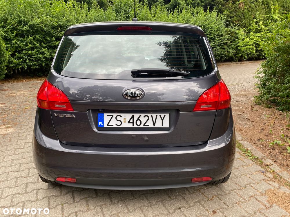 Kia Venga 1.4 CVVT Titanium Collection - 20