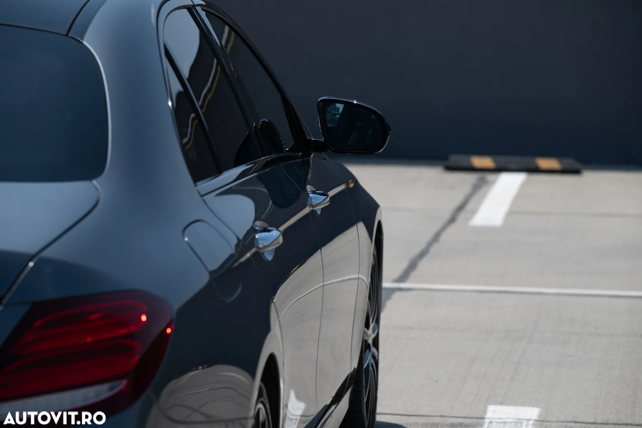 Mercedes-Benz E 220 d 9G-TRONIC AMG Line - 36
