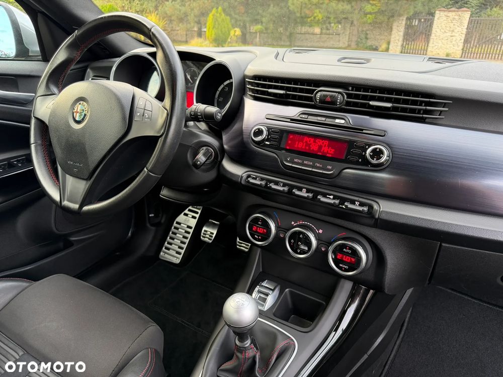 Alfa Romeo Giulietta 2.0 JTDM 16V - 23