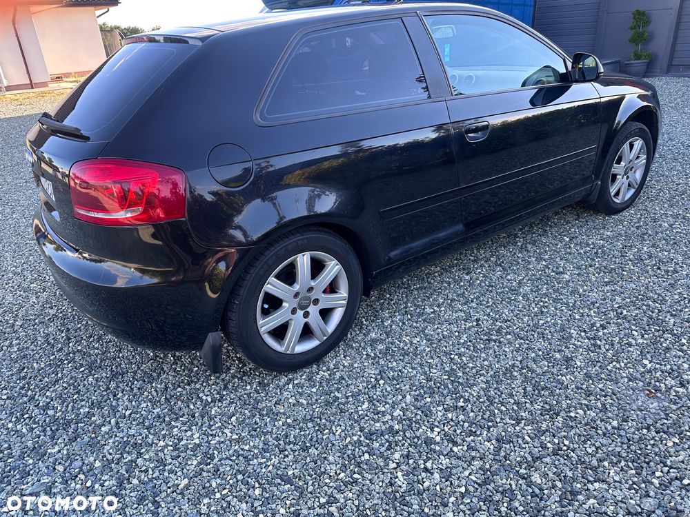Audi A3 3-drzwiowe 1.6 Ambition - 2