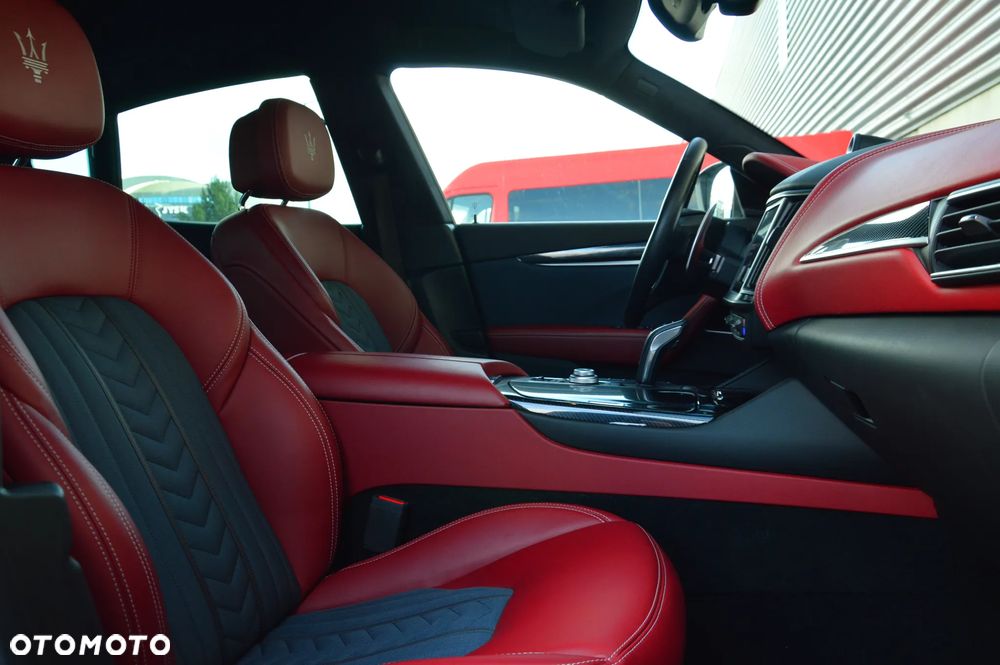 Maserati Levante Q4 - 16