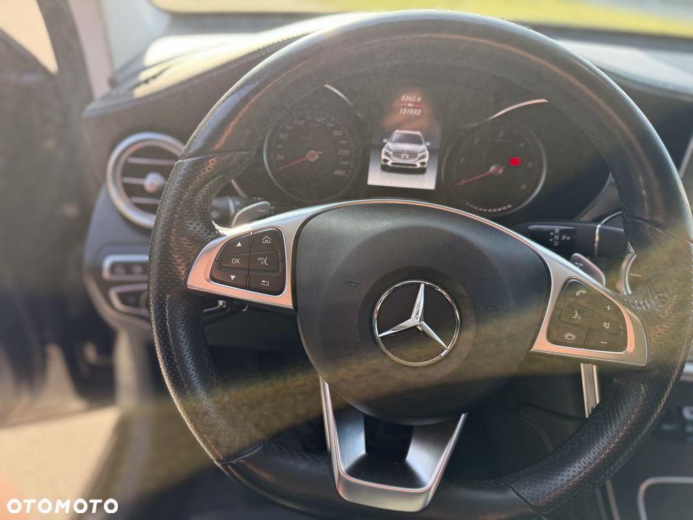 Mercedes-Benz GLC - 11