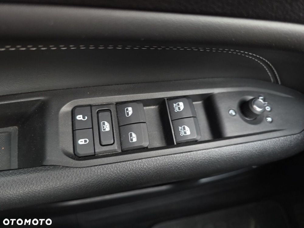 Jeep Compass - 29
