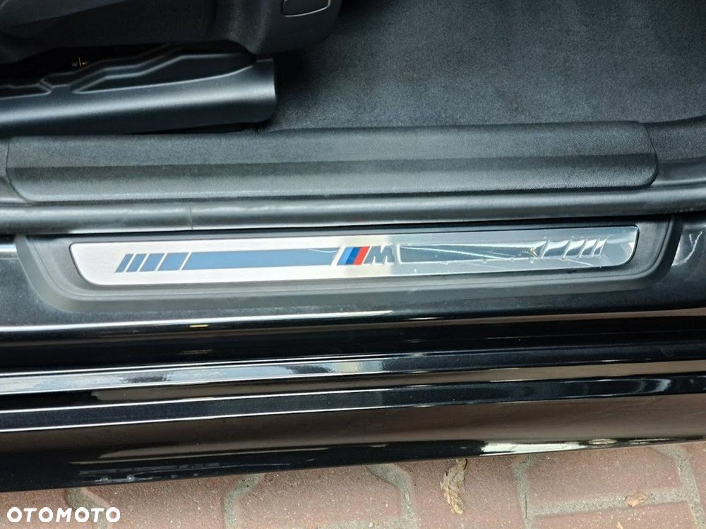 BMW Seria 3 320i M Sport - 15