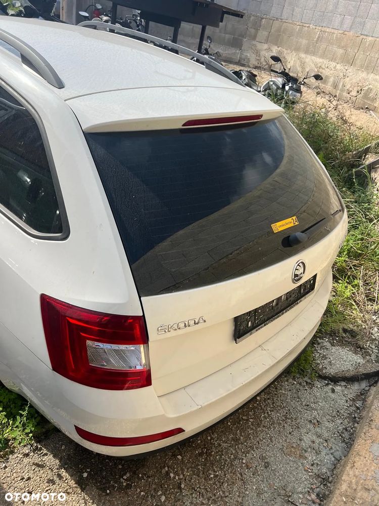 SKODA OCTAVIA III KOMBI PODŁOGA WYKŁADZINA BAGAŻNIKA - 2