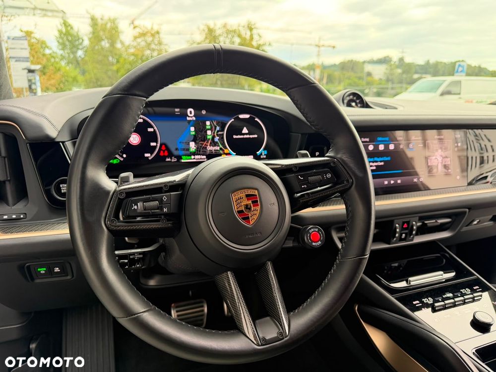 Porsche Cayenne - 8