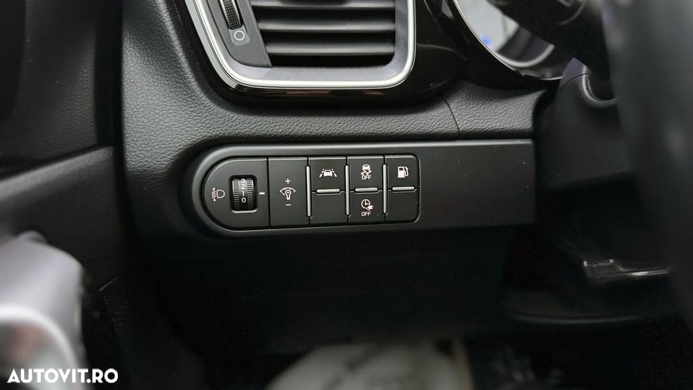 Kia Ceed SW 1.6 GDI DCT OPF Plug-in-Hybrid Spirit - 26