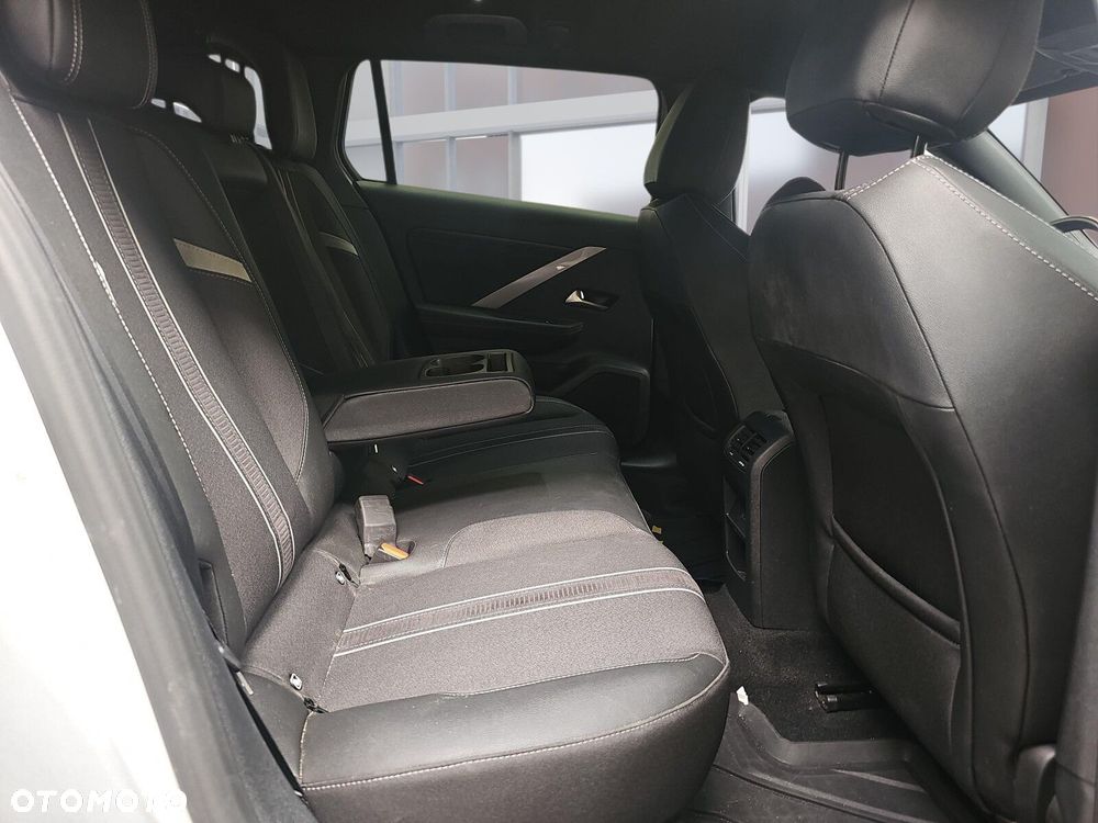 Opel Astra 1.5 CDTI GS S&S - 11