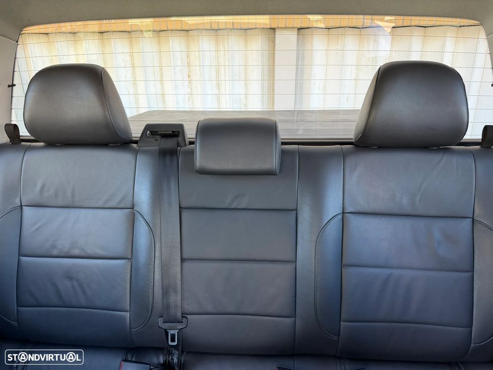 VW Amarok 2.0 BiTDI - 20