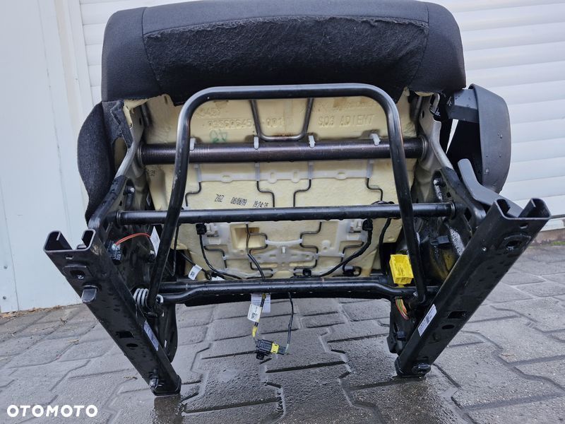 citroen c3 aircross fotel lewy przód kierowcy uk - 11