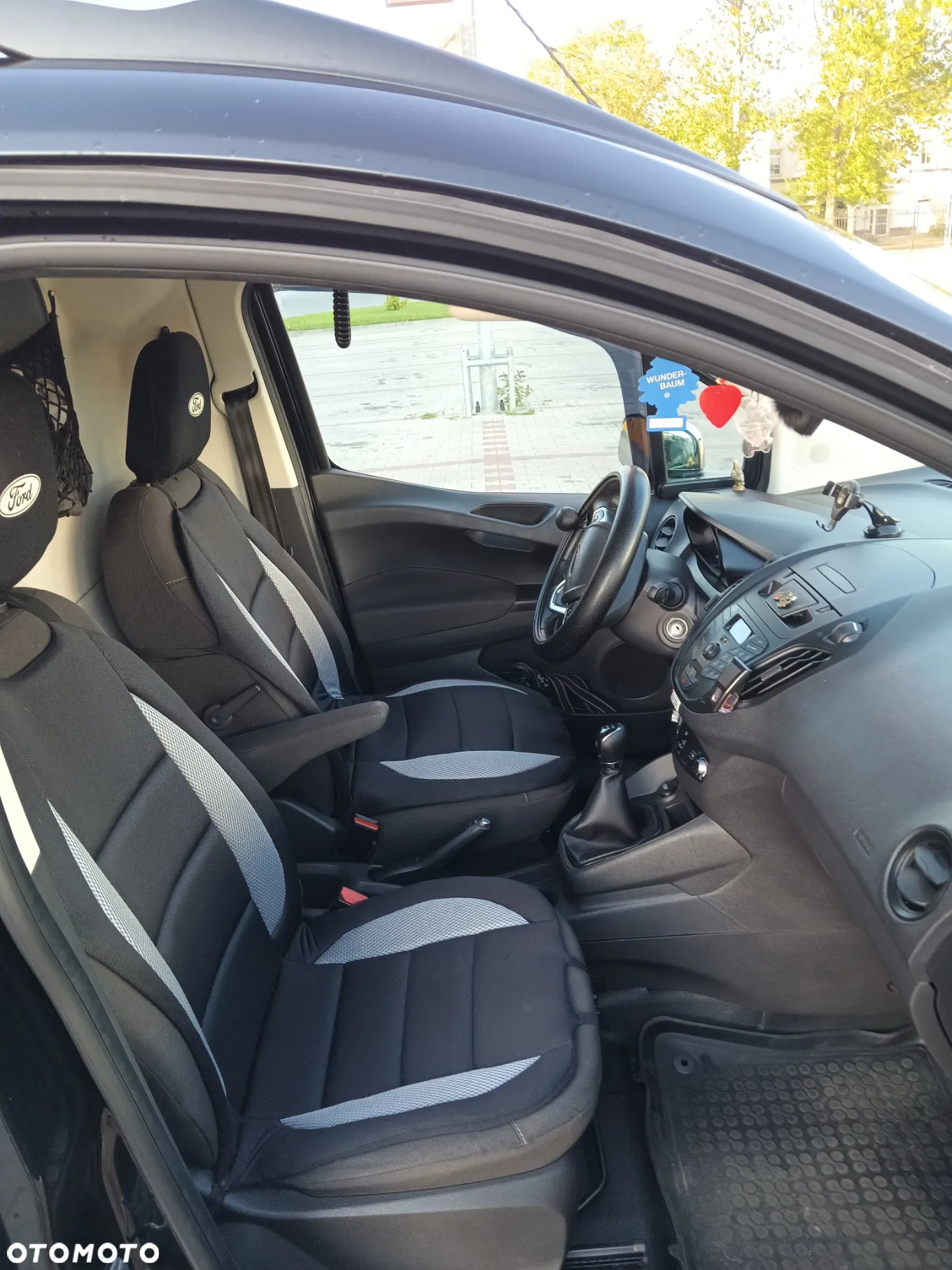 Ford TRANSIT COURIER - 18