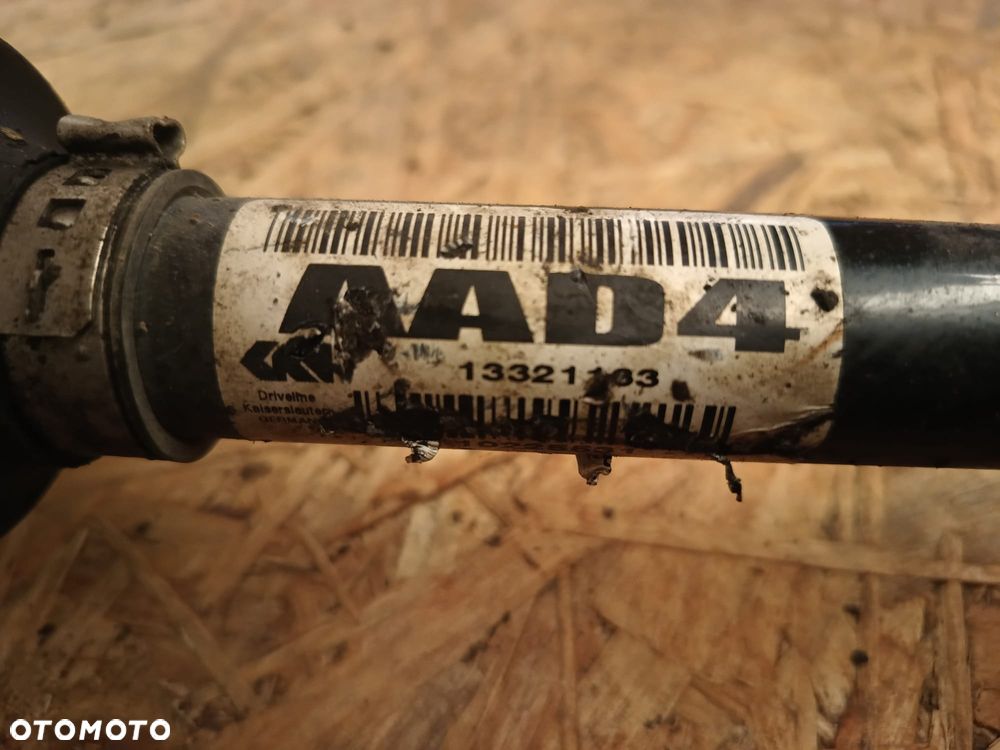 OPEL ASTRA J IV PÓŁOŚ 13321183 AAD4 - 2