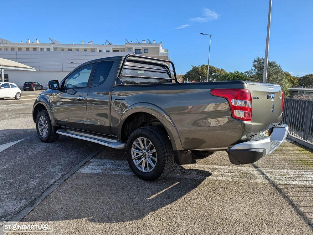 Mitsubishi L200 2.4 DI-D CD Instyle Strakar 4WD - 16