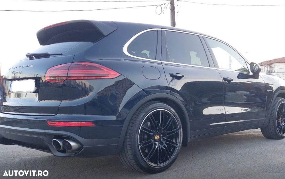 Porsche Cayenne - 3