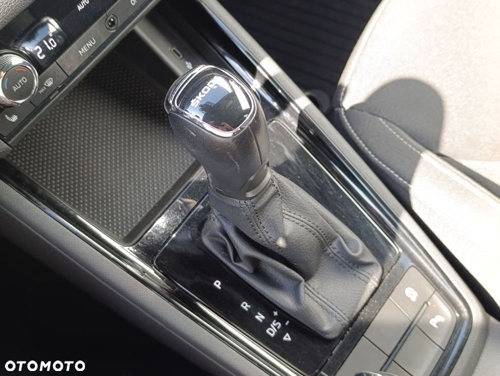 Skoda Kamiq 1.0 TSI Style DSG - 35
