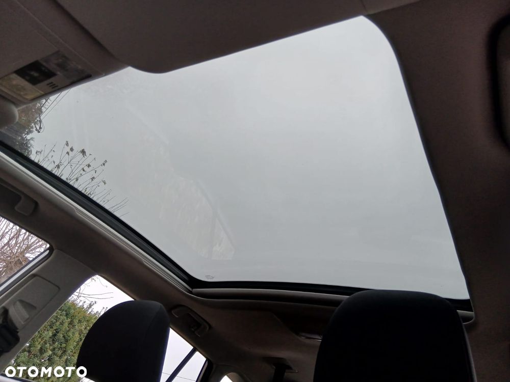 Toyota Verso 1.8 Executive - 27