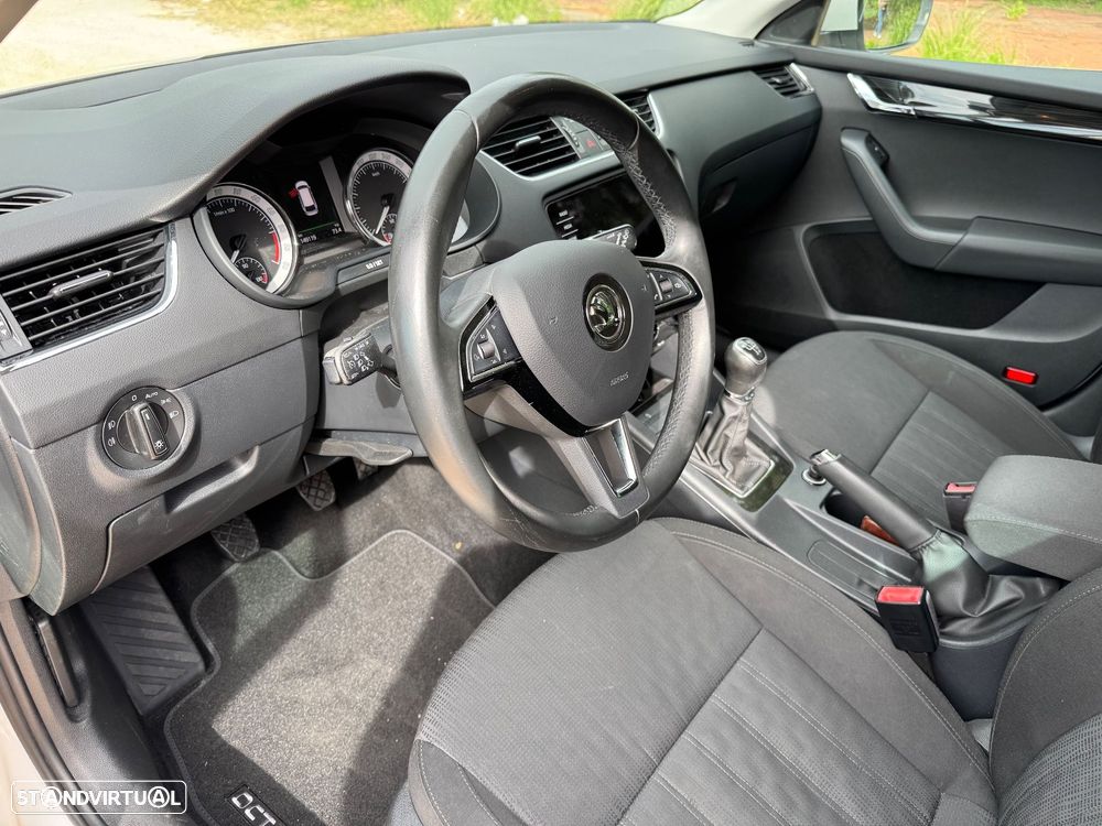 Skoda Octavia Break 1.6 TDi Style - 11