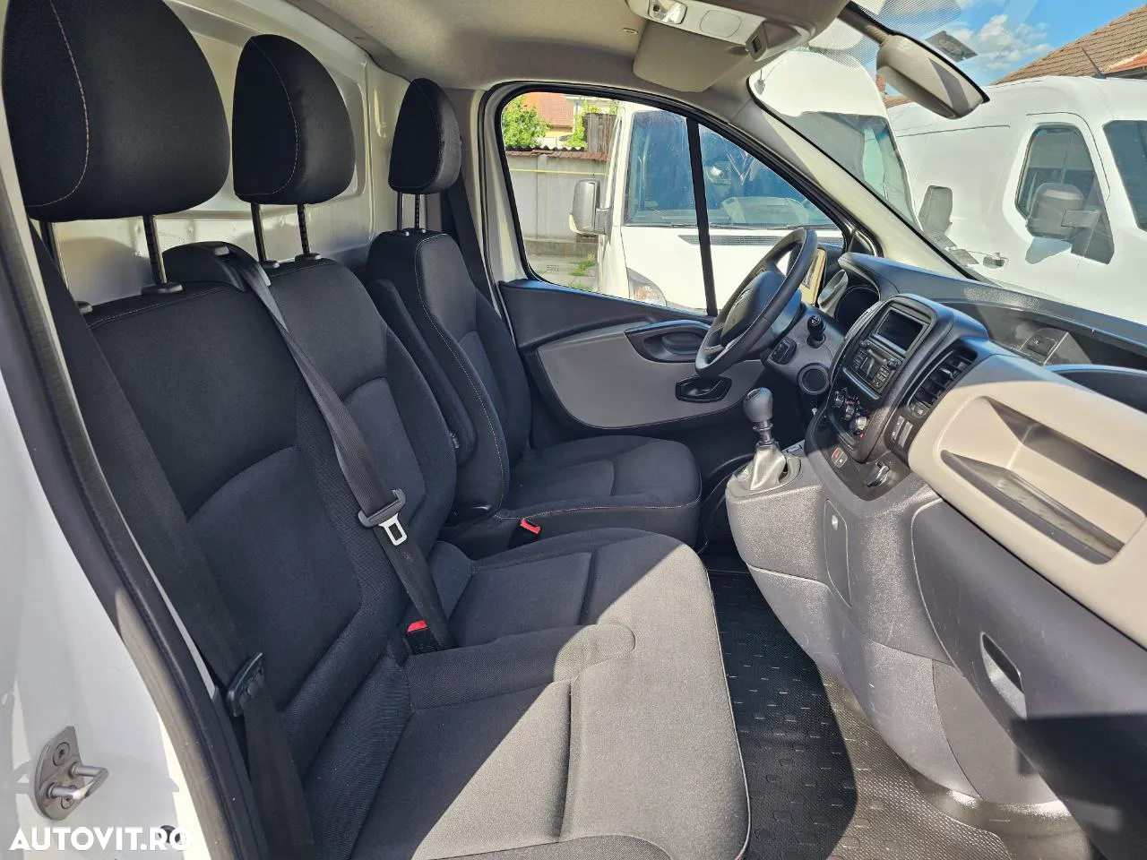 Renault Trafic - 11