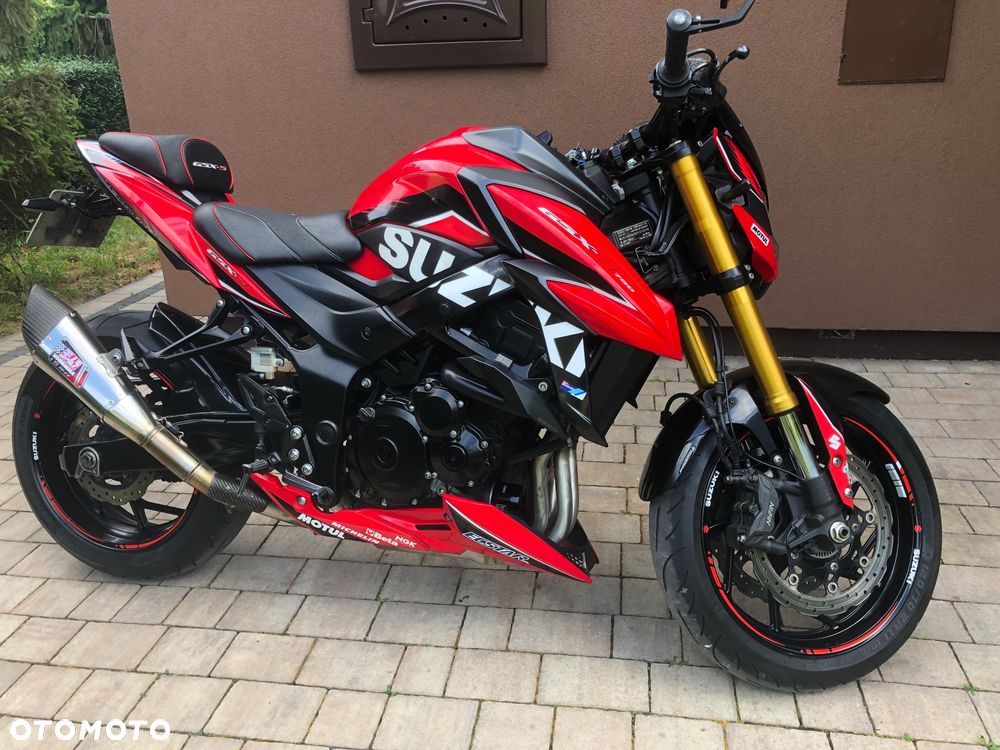 Suzuki GSX - 14