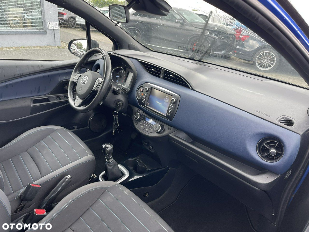 Toyota Yaris 1.5 Premium - 10