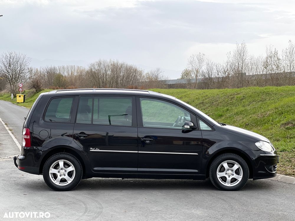 Volkswagen Touran 2.0 TDI Highline - 5