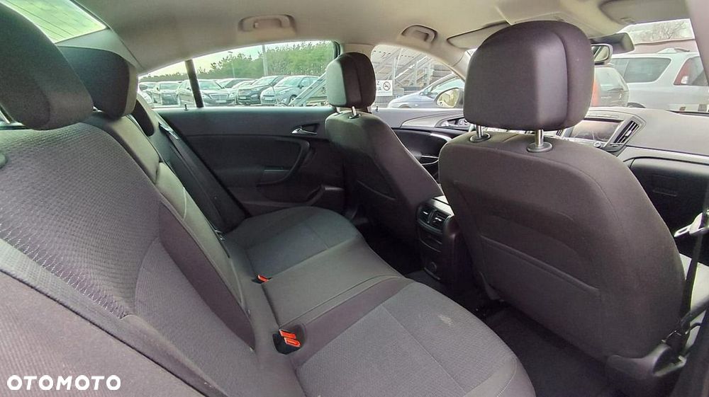Opel Insignia - 14
