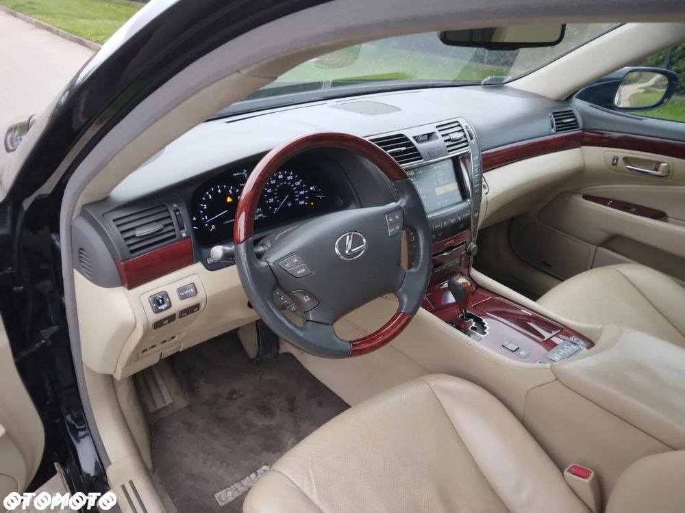 Lexus LS 460 Prestige - 7