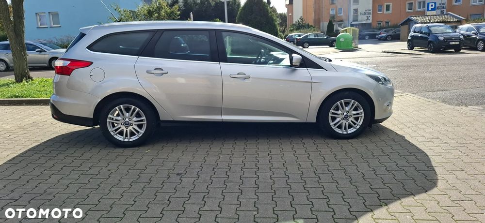 Ford Focus 1.6 EcoBoost Titanium - 4
