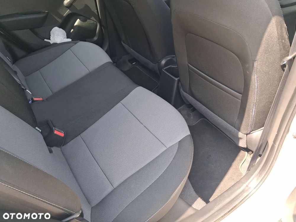Hyundai i20 blue 1.2 Classic - 23