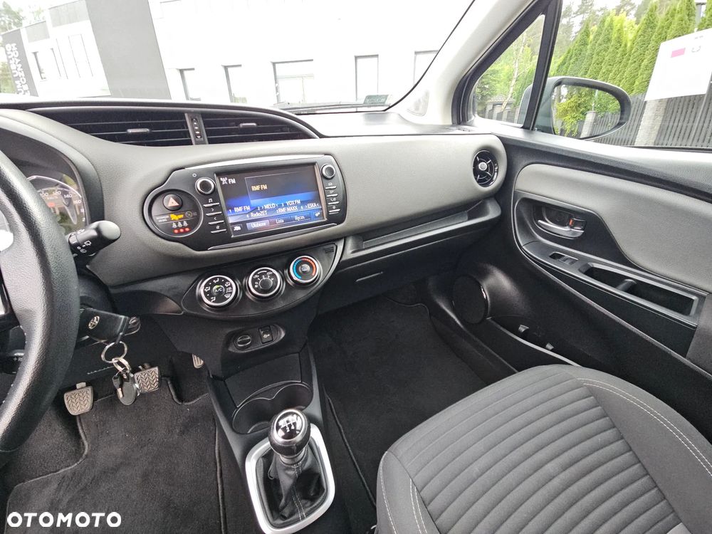 Toyota Yaris 1.5 Premium - 21