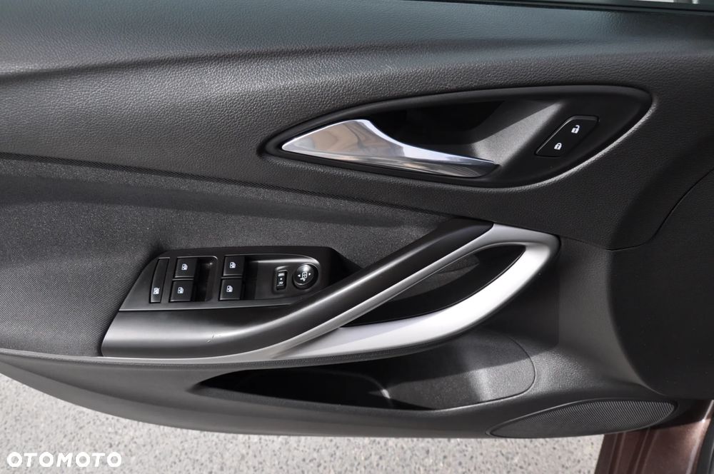 Opel Astra 1.4 T Enjoy - 15