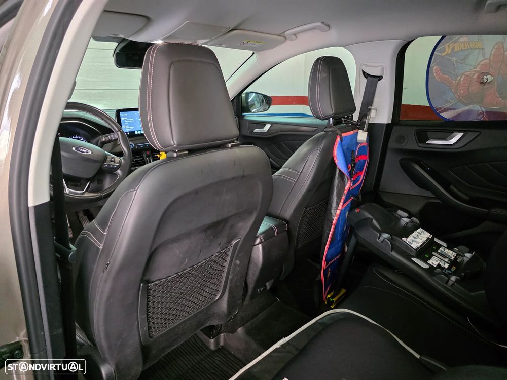 Ford Focus 1.5 TDCi ECOBlue Vignale - 15