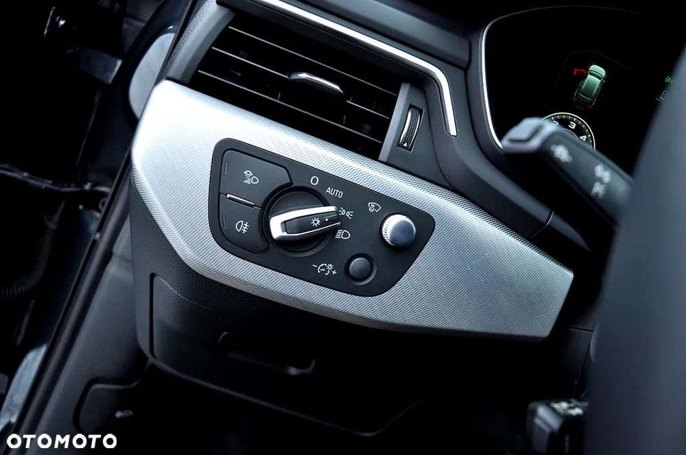 Audi A4 Avant 40 TDI quattro S tronic - 27