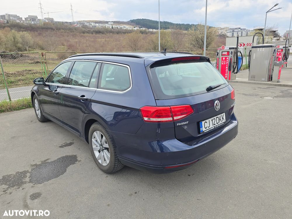Volkswagen Passat 2.0 TDI SCR BlueMotion Comfortline - 5