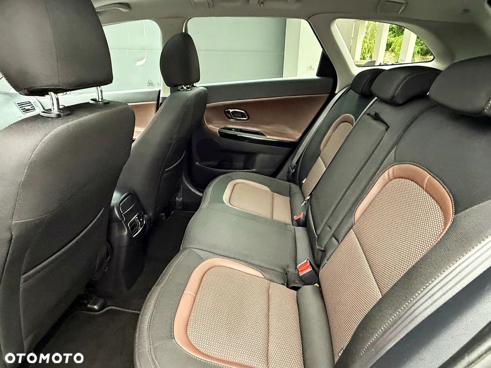 Kia Ceed 1.6 GDI Platinum Edition - 8
