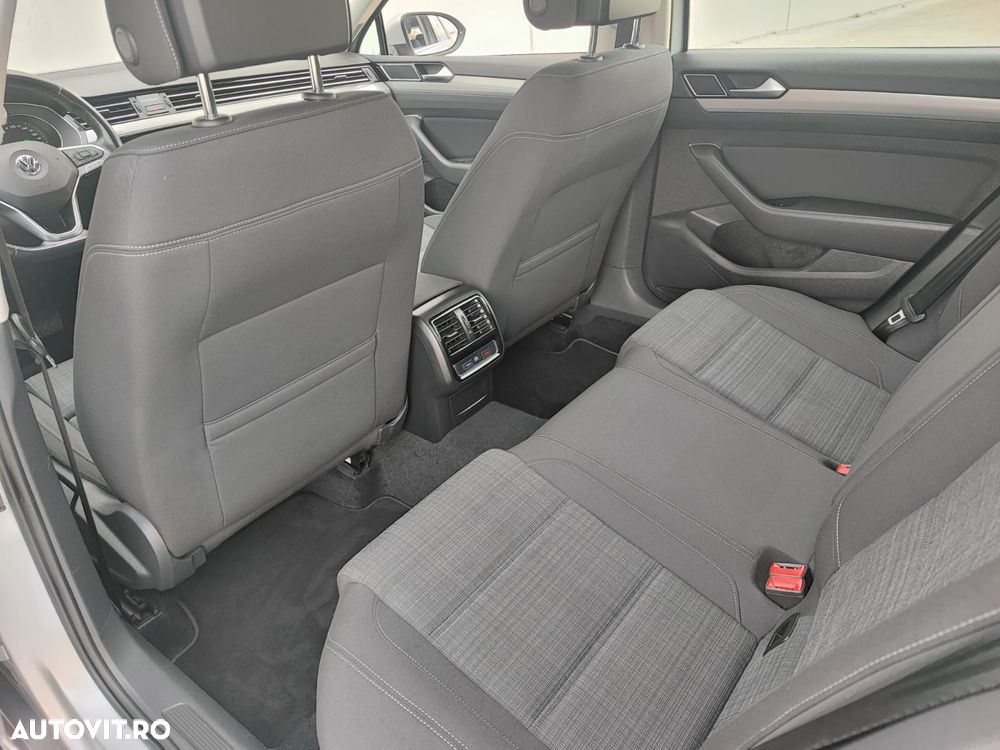 Volkswagen Passat 2.0 TDI SCR DSG Business - 11