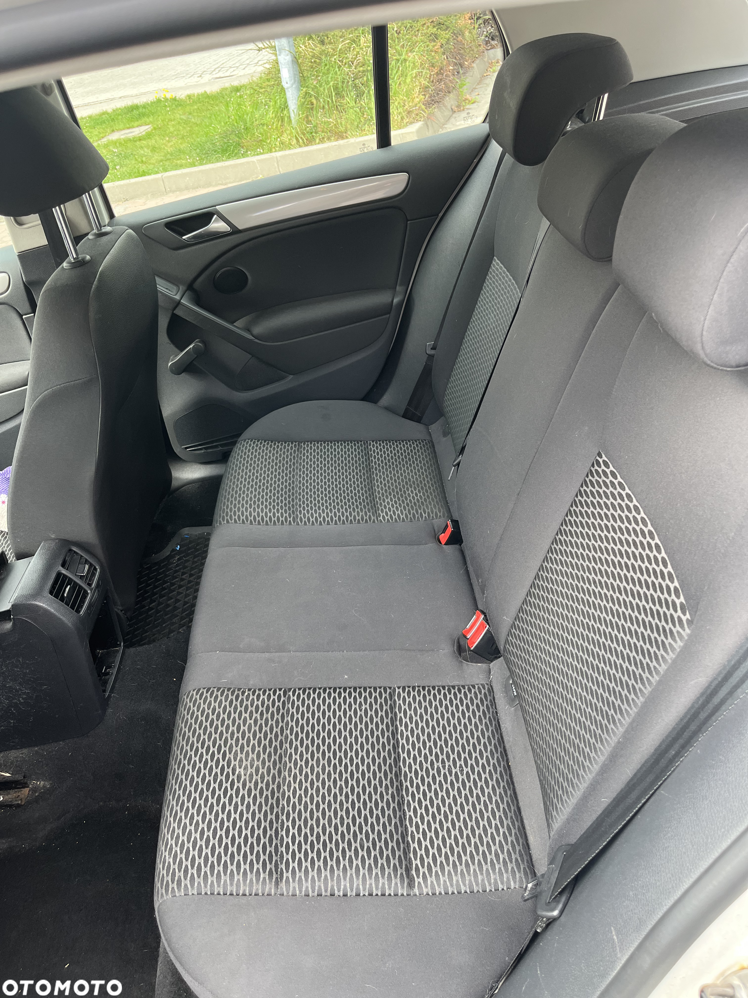 Volkswagen Golf - 27