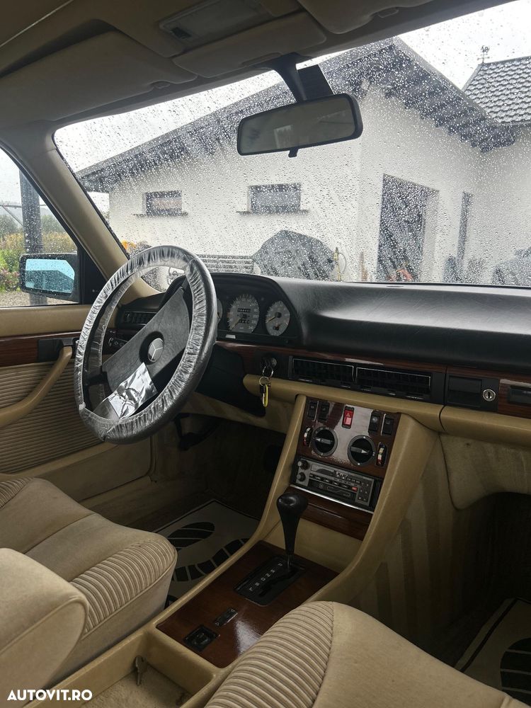 Mercedes-Benz W126 - 3
