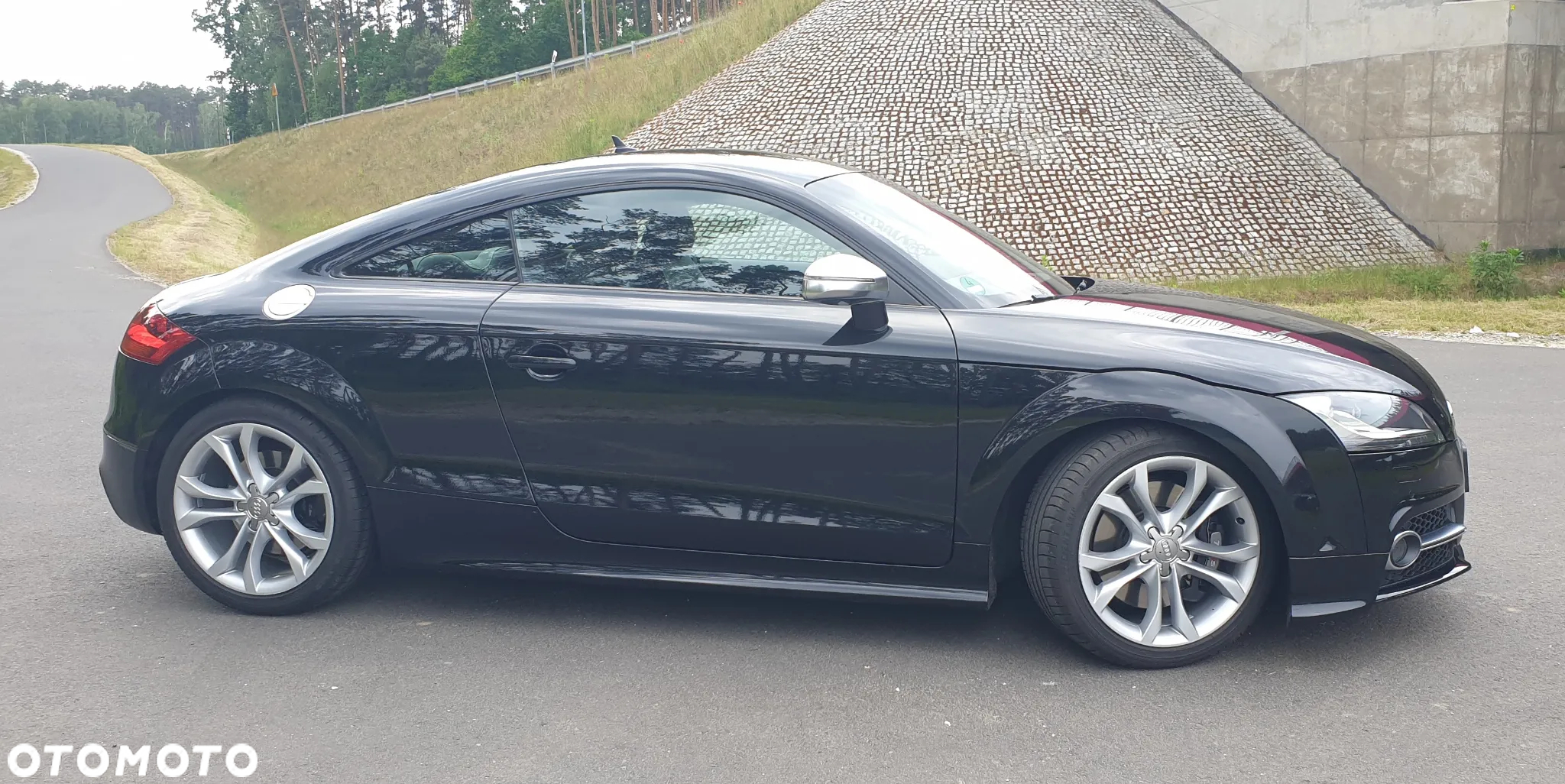 Audi TT S Coupé - 15