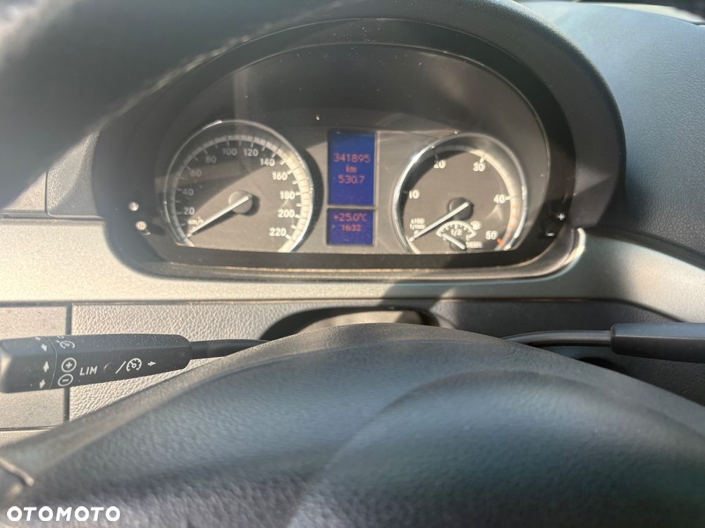 Mercedes-Benz Viano - 10