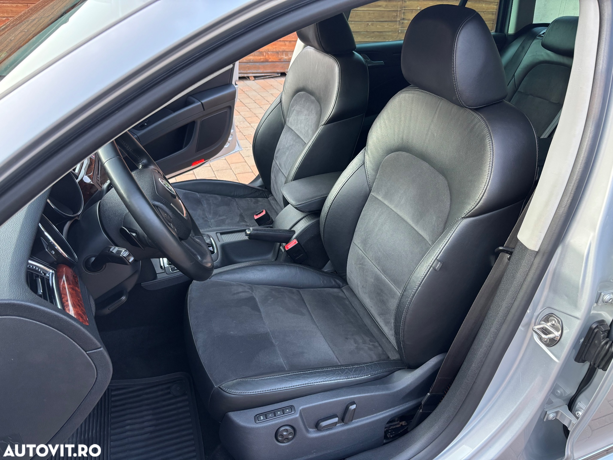 Skoda Superb 2.0 TDI 4x4 DSG Elegance - 15