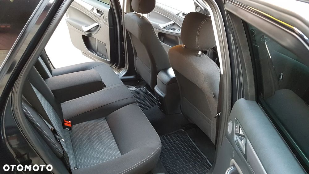 Ford Mondeo 2.0 TDCi Titanium - 37