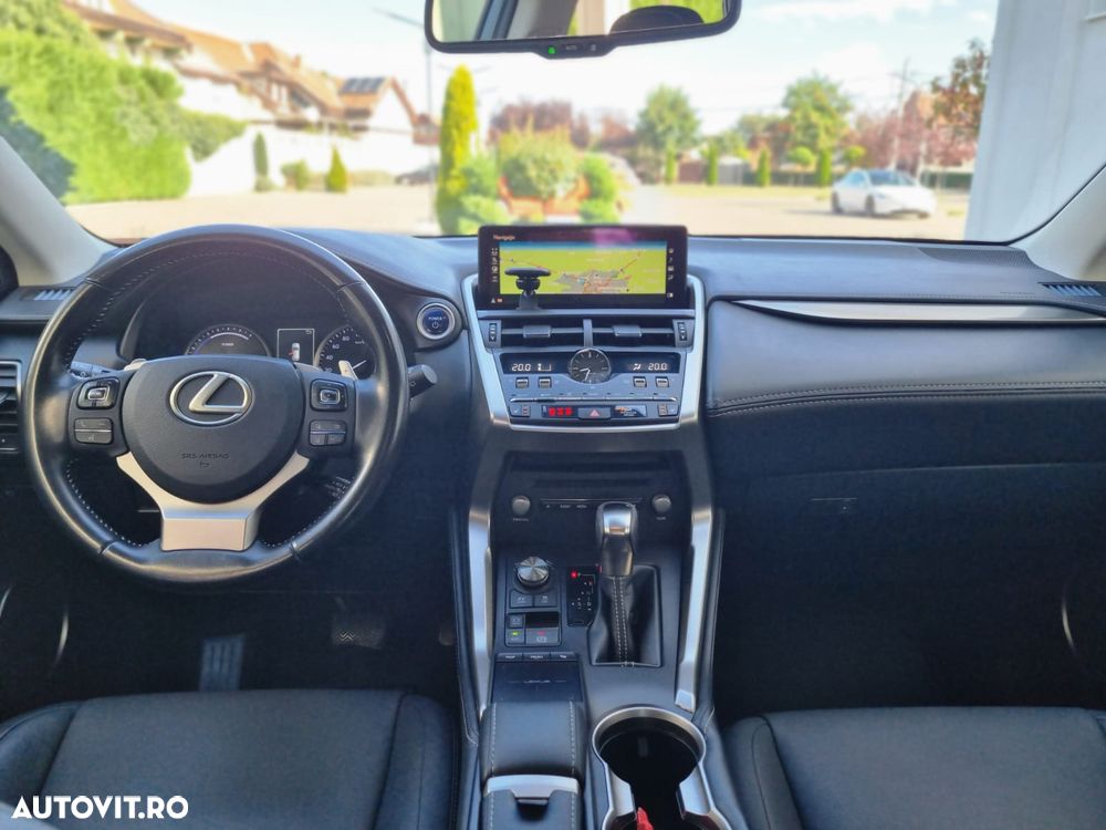 Lexus Seria NX 300h E-FOUR Luxury Line - 13