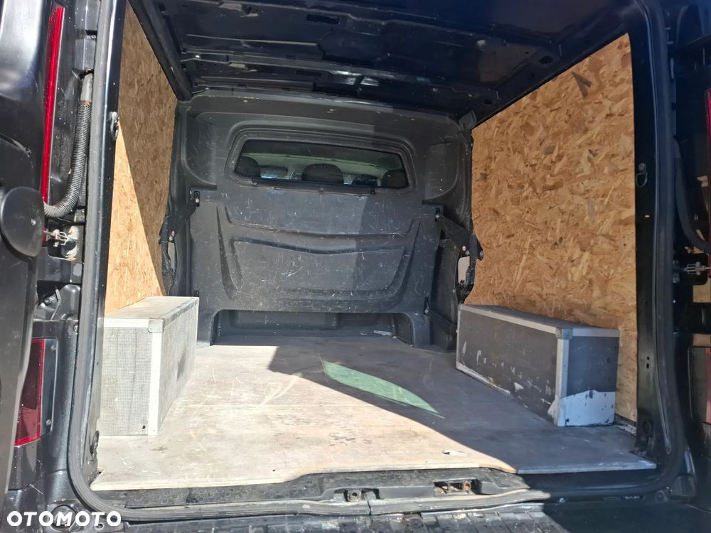 Renault TRAFIC LONG BRYGADÓWKA 2017 BOGATA WERSJA - 33