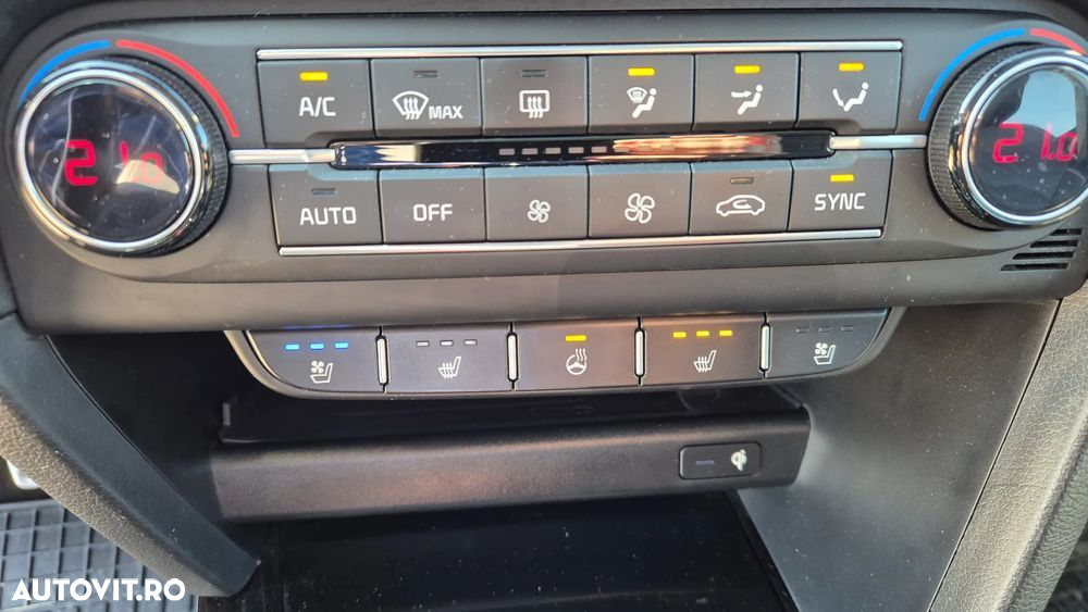 Kia Ceed 1.4 T-GDI OPF Platinum Edition - 13