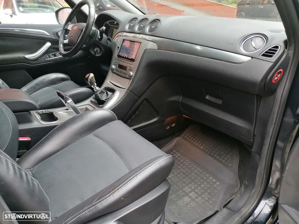 Ford S-Max 2.0 TDCi Titanium 7L - 13