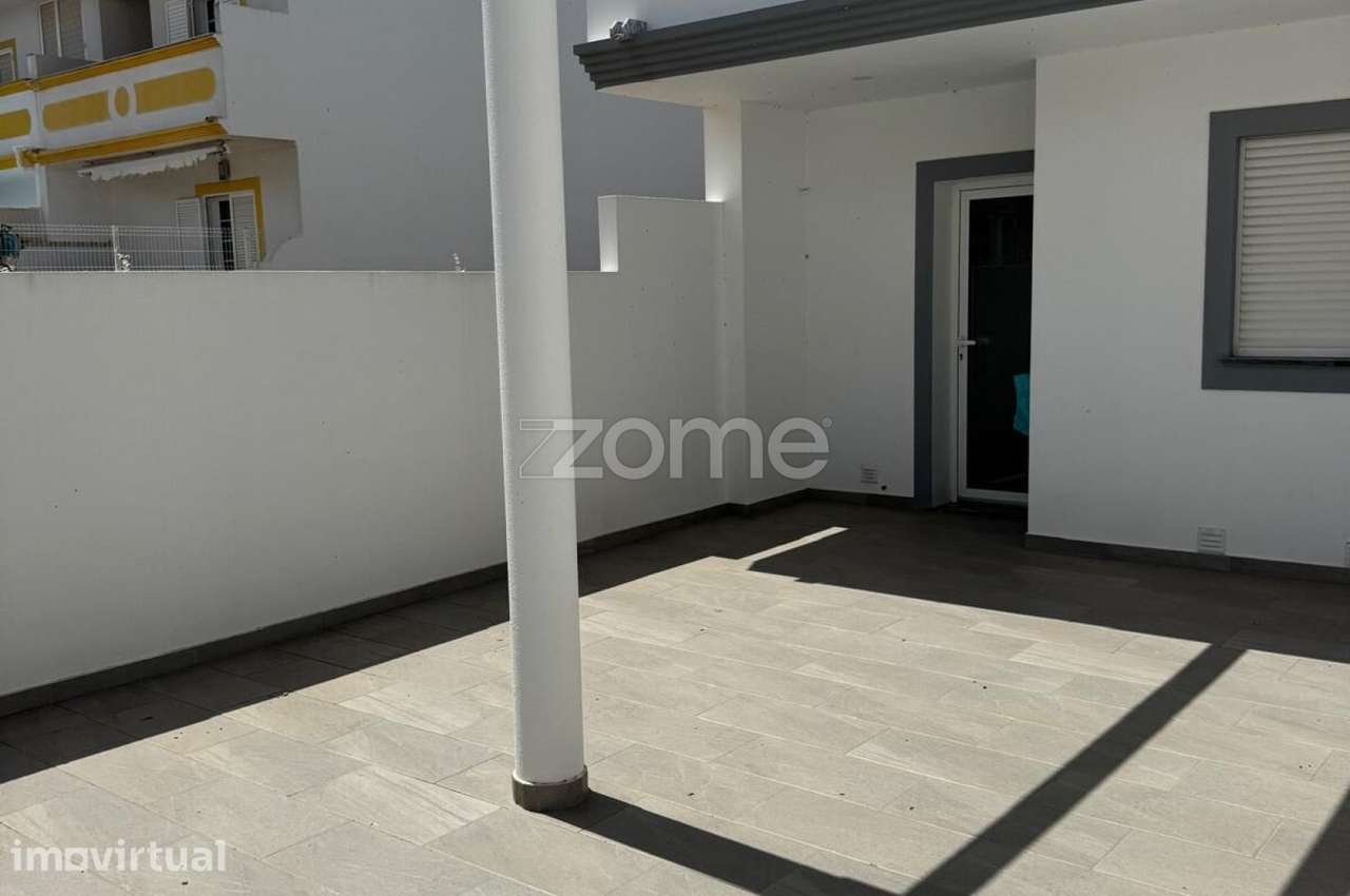 Moradia T2+2 com 2 Suites - Grande imagem: 4/53